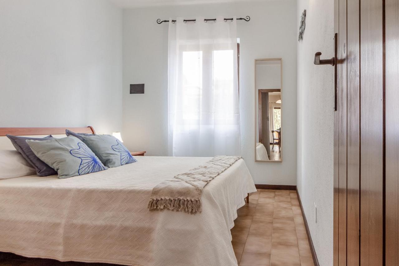 Ferienwohnung Relax Family House Al Mare Isola Rossa Exterior foto