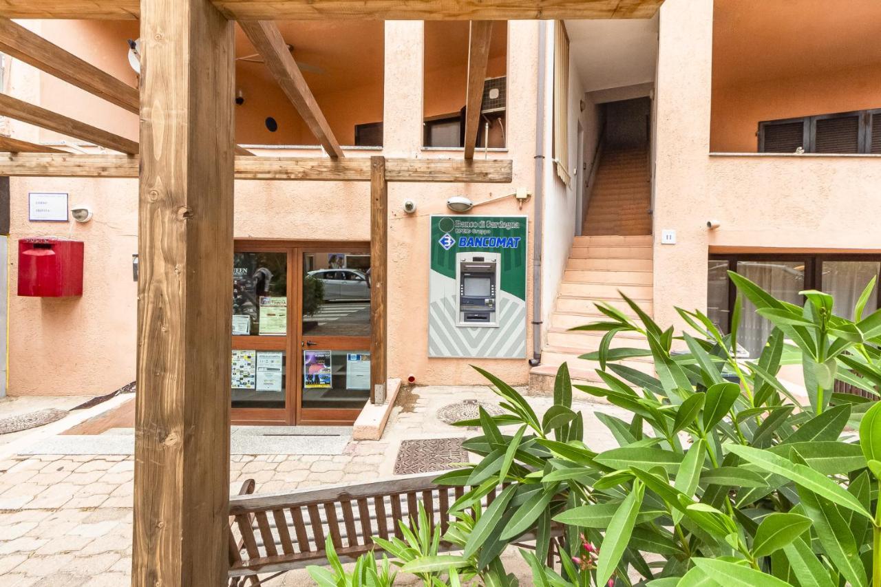 Ferienwohnung Relax Family House Al Mare Isola Rossa Exterior foto