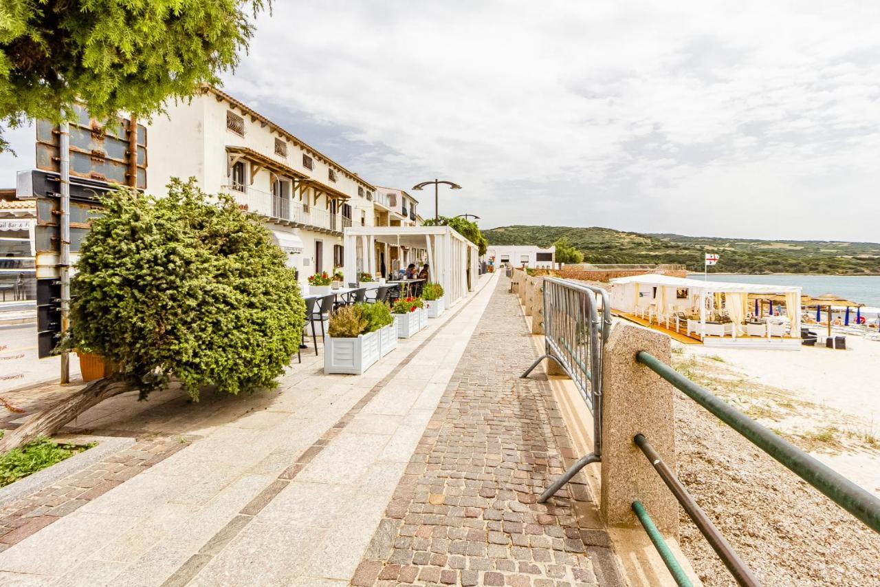 Ferienwohnung Relax Family House Al Mare Isola Rossa Exterior foto